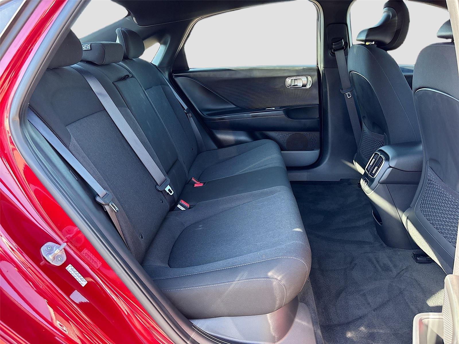 2024 Hyundai IONIQ 6 SE