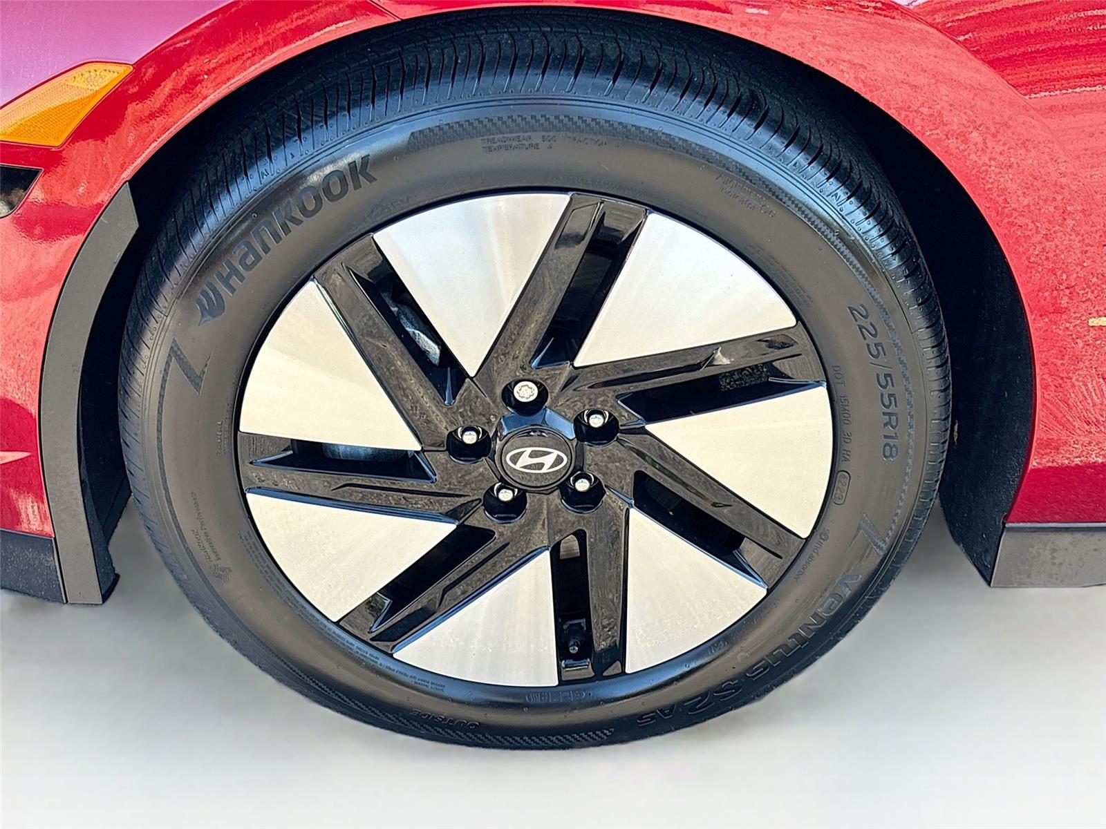 2024 Hyundai IONIQ 6 SE