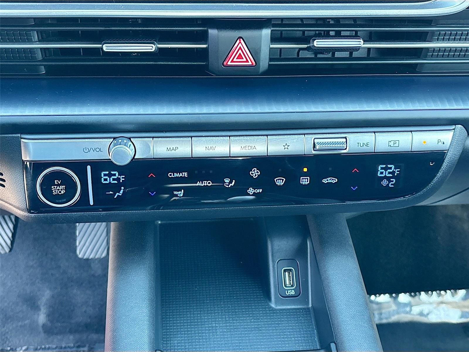 2024 Hyundai IONIQ 6 SE