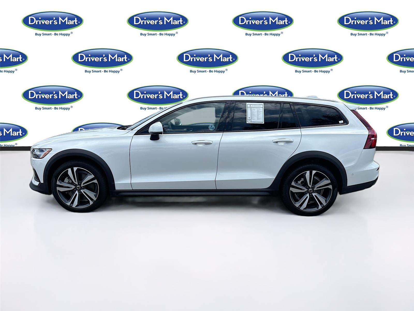 2025 Volvo V60 Cross Country Plus