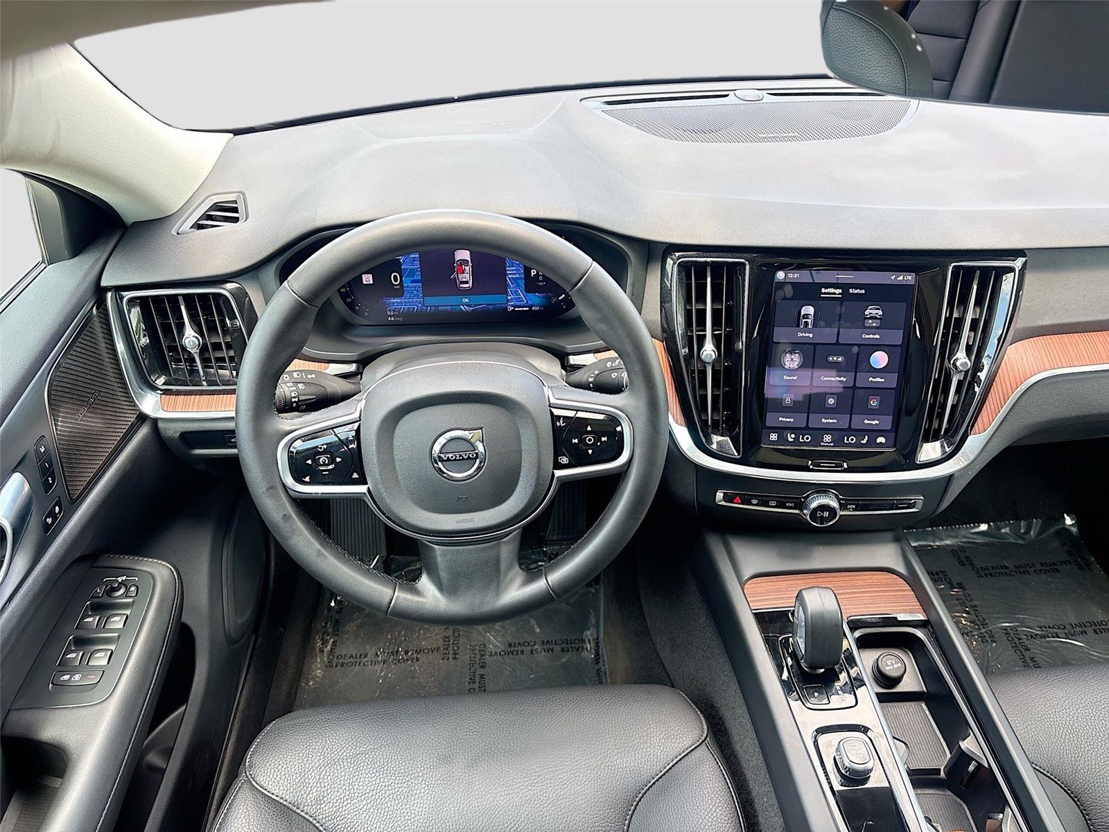 2025 Volvo V60 Cross Country Plus