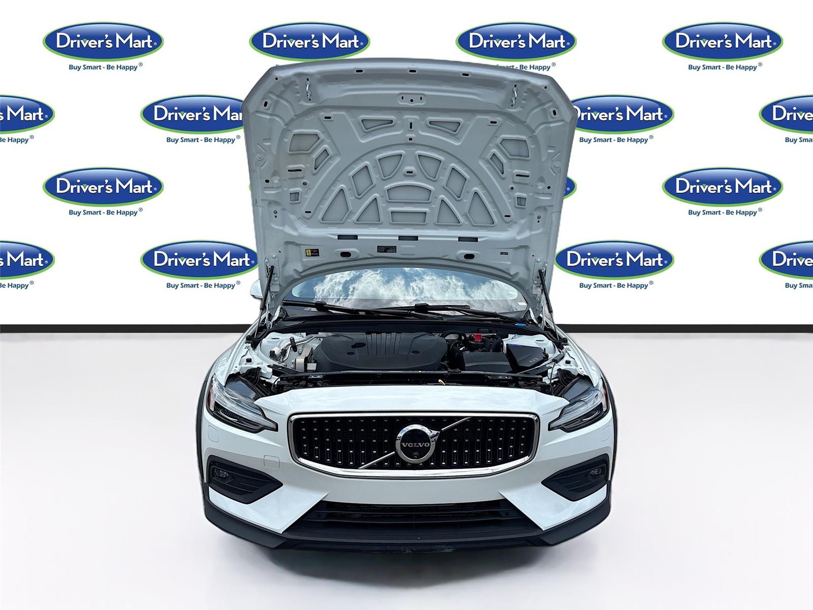2025 Volvo V60 Cross Country Plus