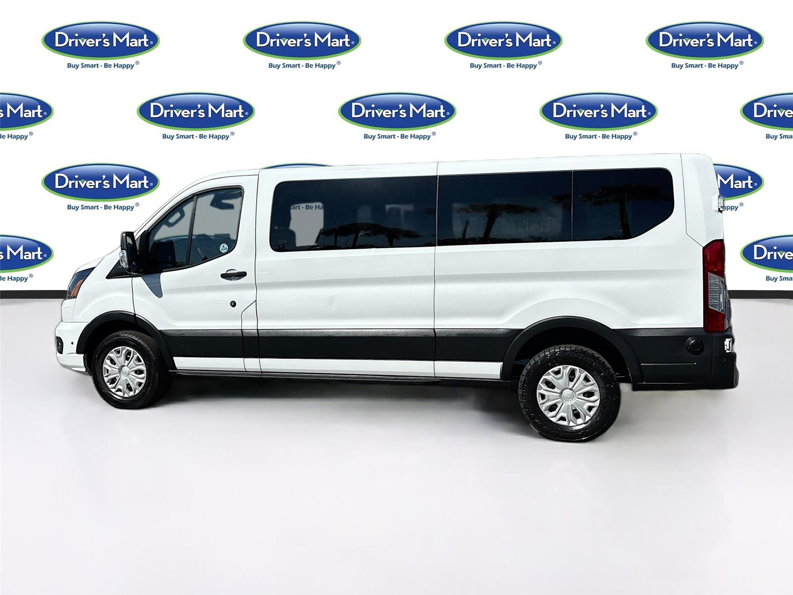2024 Ford Transit Passenger Wagon XLT