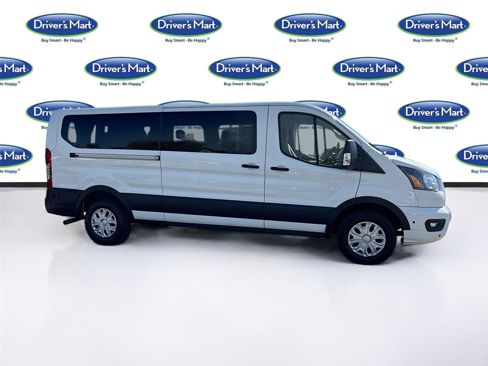 2024 Ford Transit Passenger Wagon XLT