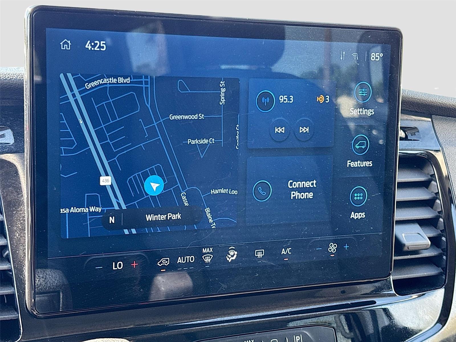 2024 Ford Transit Passenger Wagon XLT