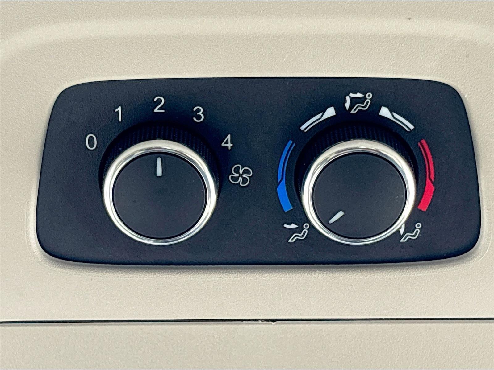 2024 Ford Transit Passenger Wagon XLT