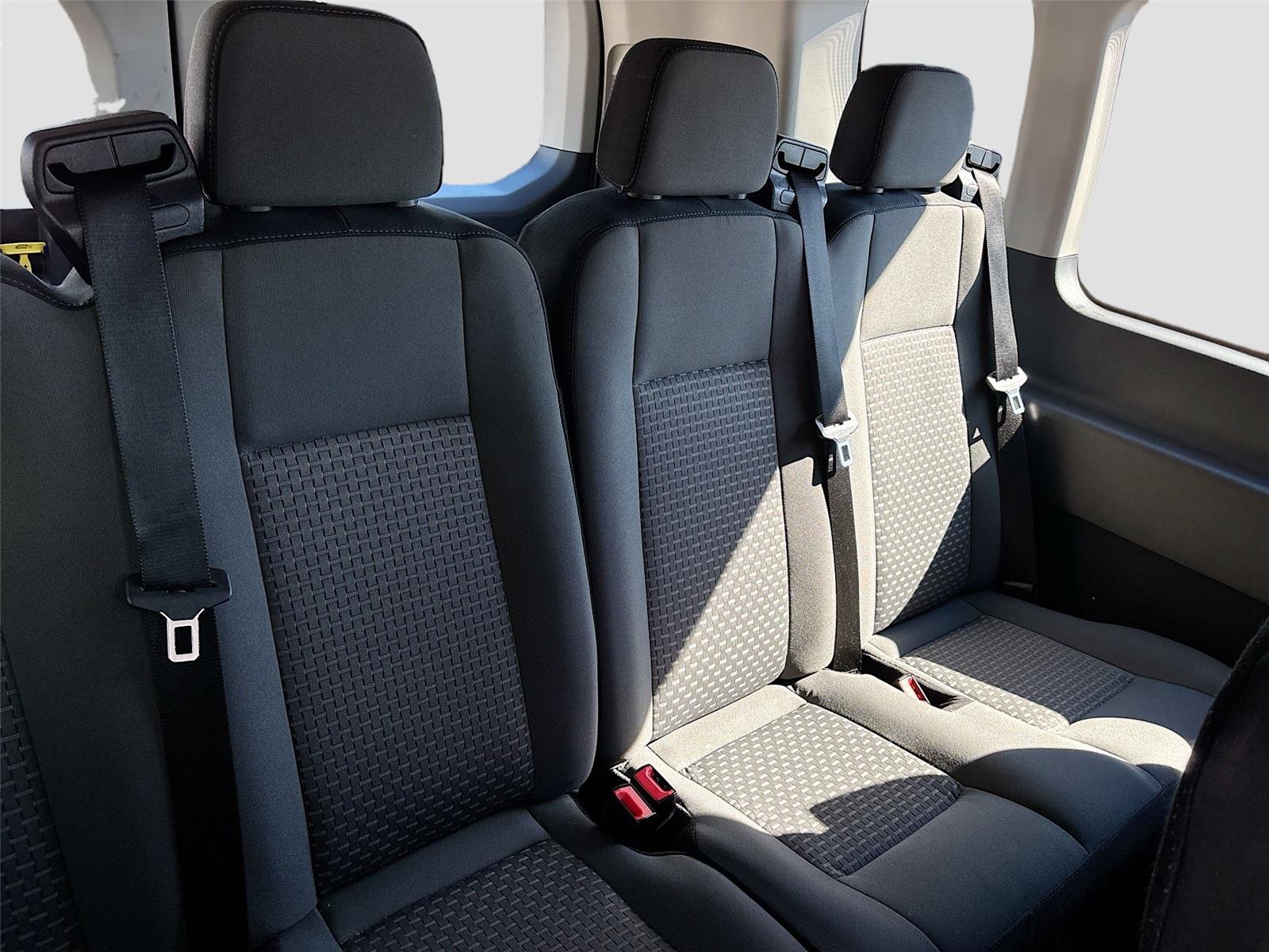 2024 Ford Transit Passenger Wagon XLT