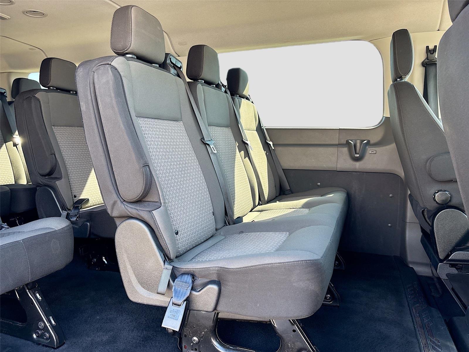 2024 Ford Transit Passenger Wagon XLT