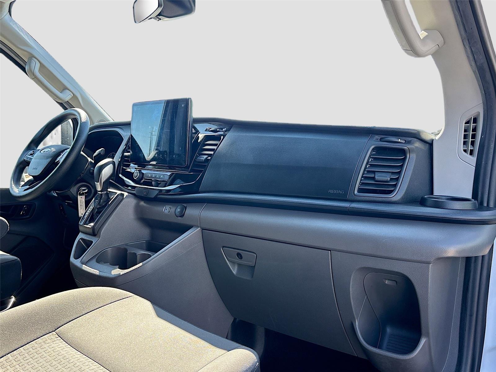 2024 Ford Transit Passenger Wagon XLT