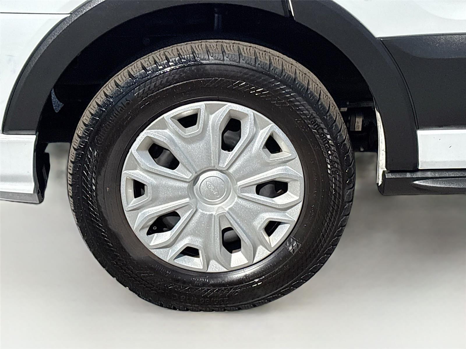 2024 Ford Transit Passenger Wagon XLT