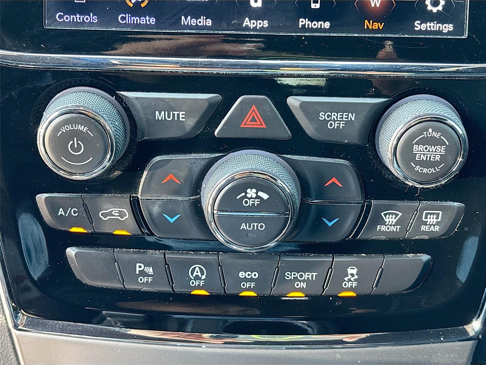 2020 Jeep Grand Cherokee Laredo E