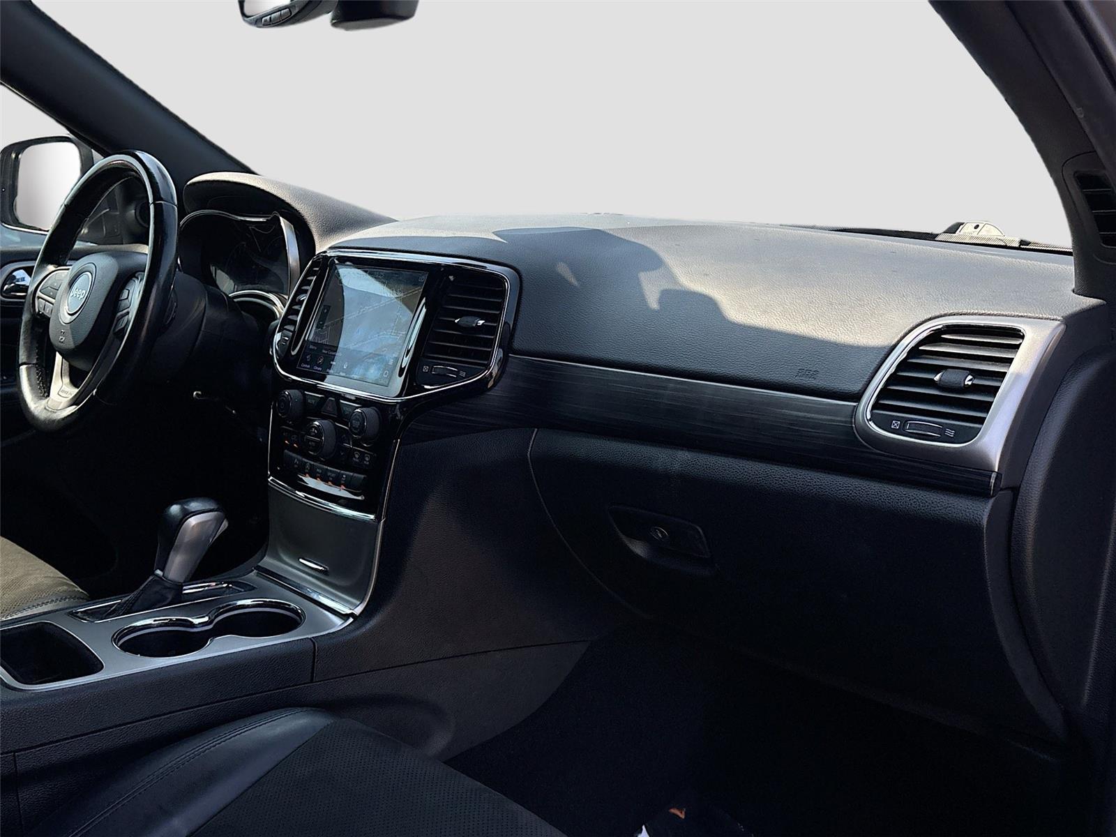 2020 Jeep Grand Cherokee Laredo E