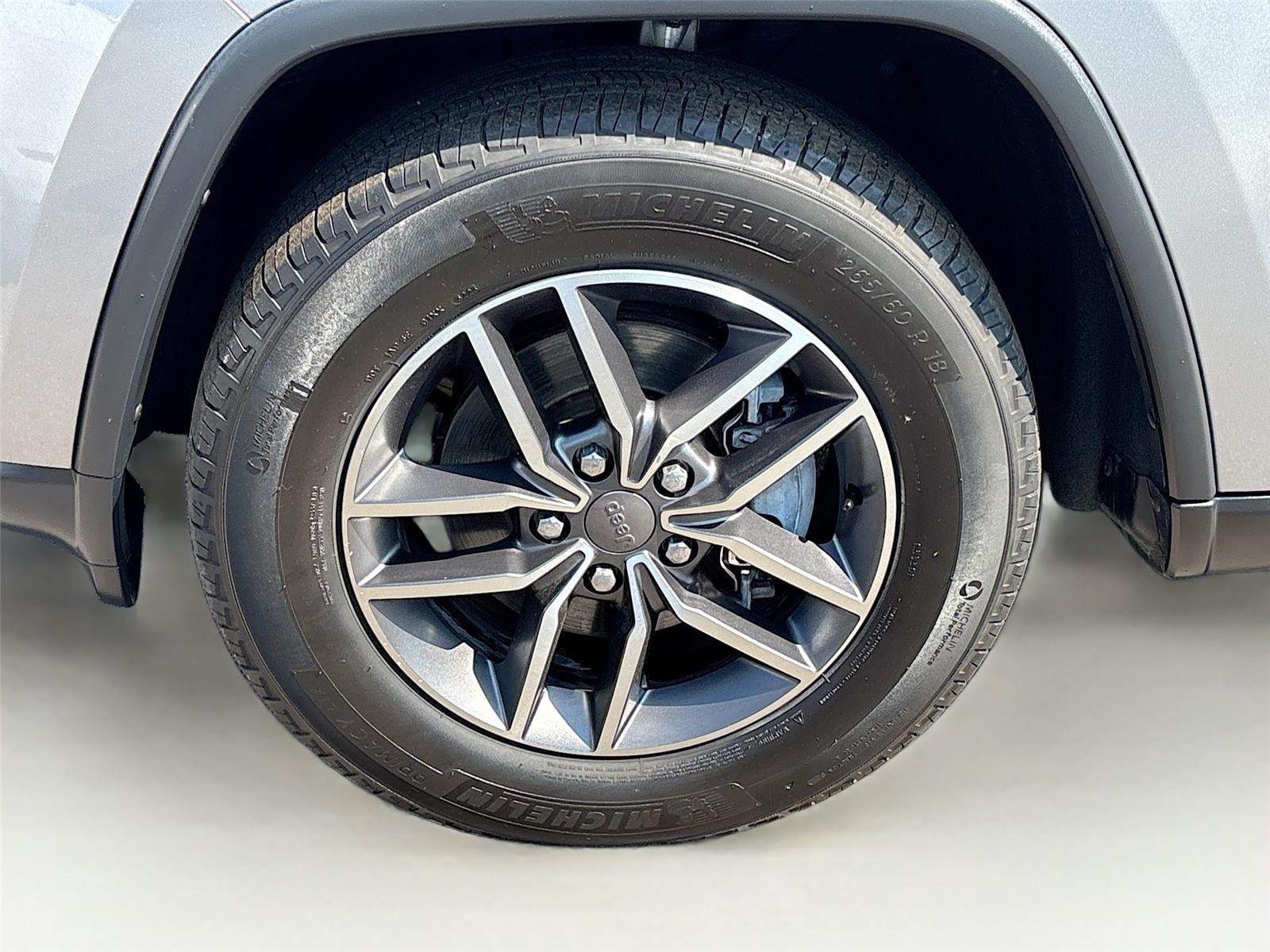 2020 Jeep Grand Cherokee Laredo E