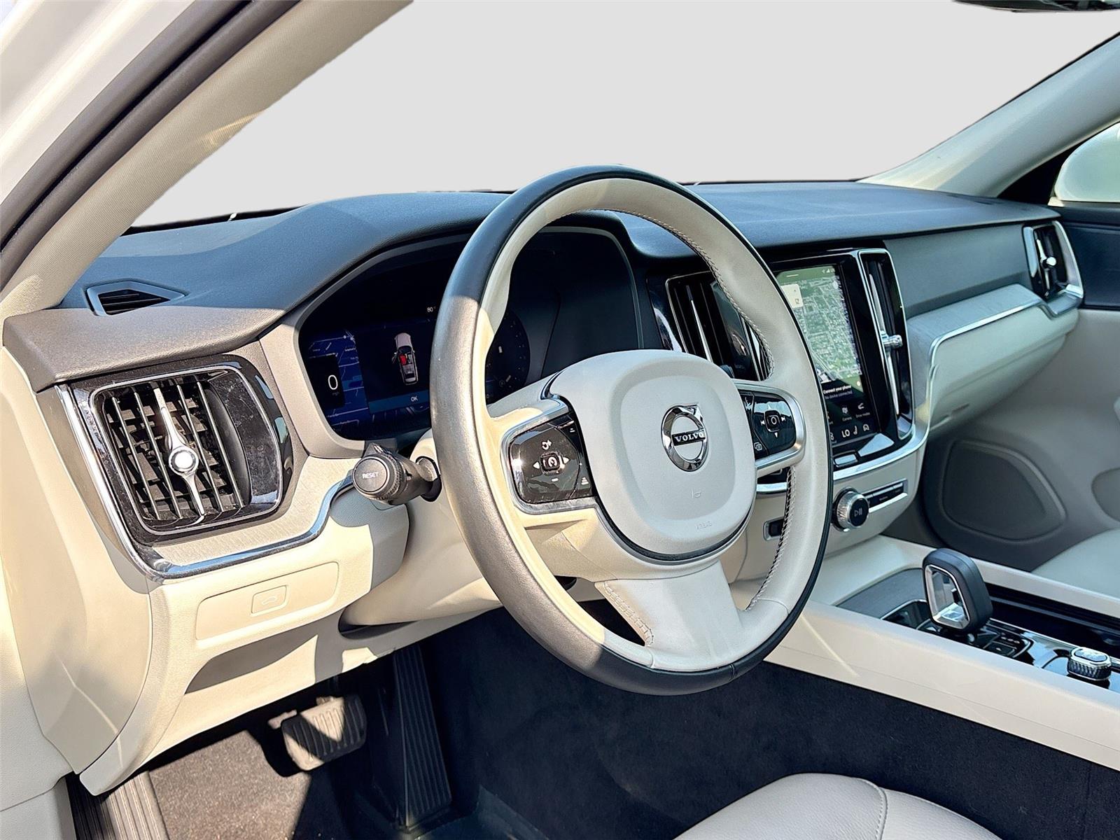 2025 Volvo V60 Cross Country Plus