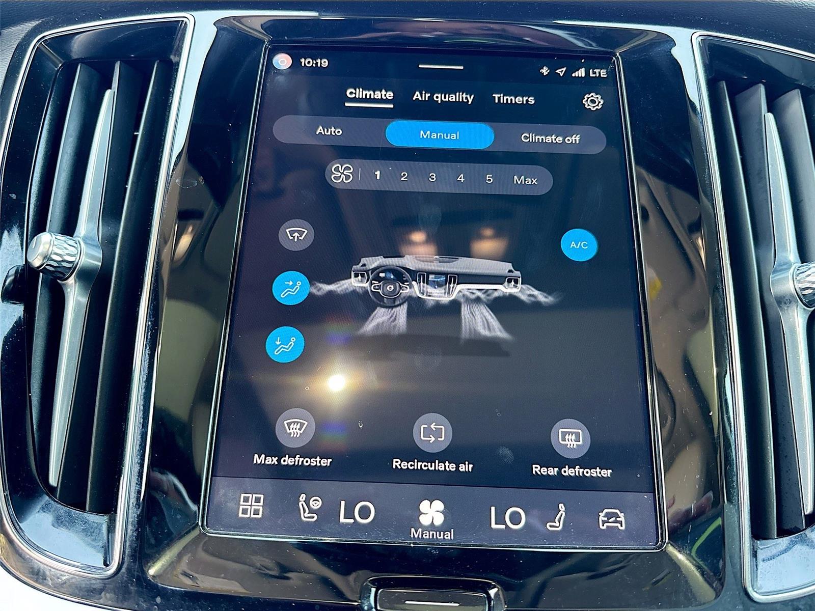 2025 Volvo V60 Cross Country Plus