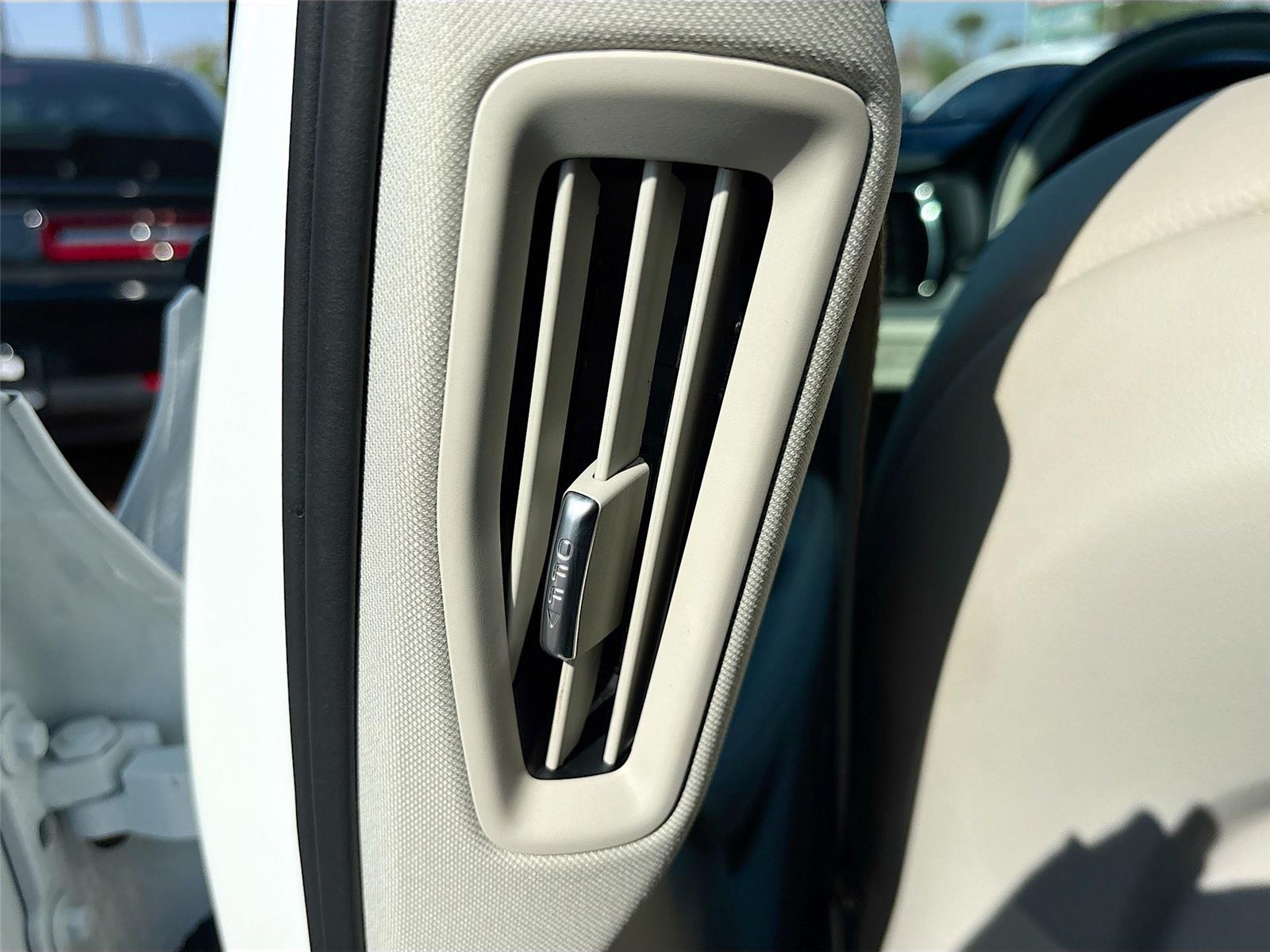 2025 Volvo V60 Cross Country Plus