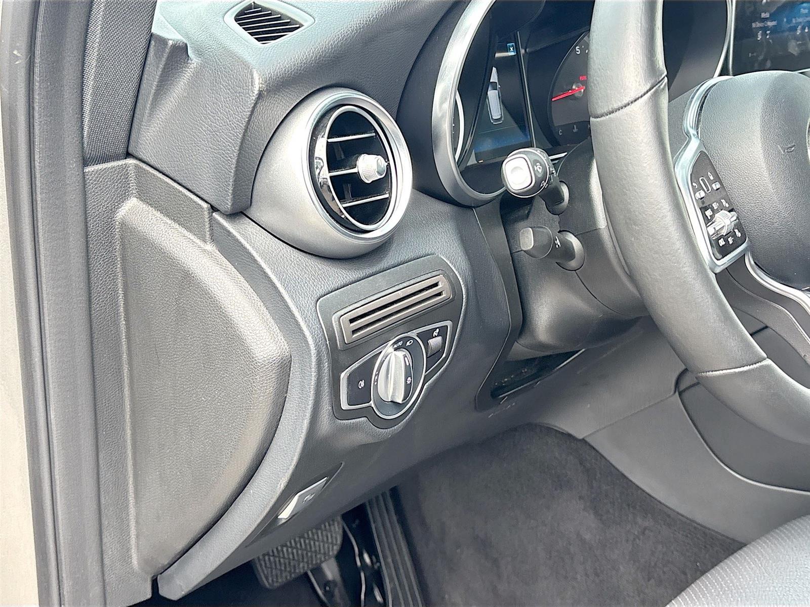 2021 Mercedes-Benz GLC GLC 300