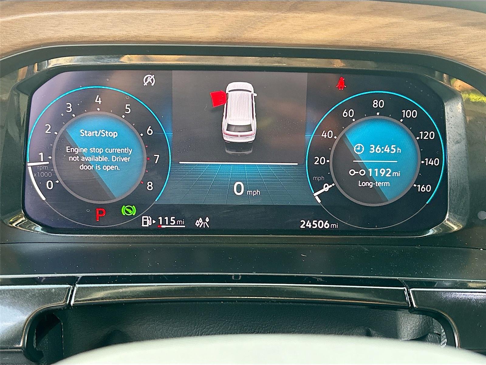 2025 Volkswagen Atlas 2.0T SE w/Technology