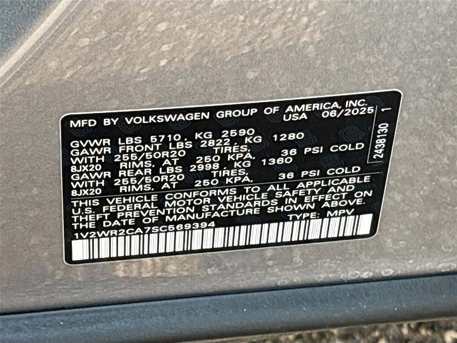 2025 Volkswagen Atlas 2.0T SE w/Technology