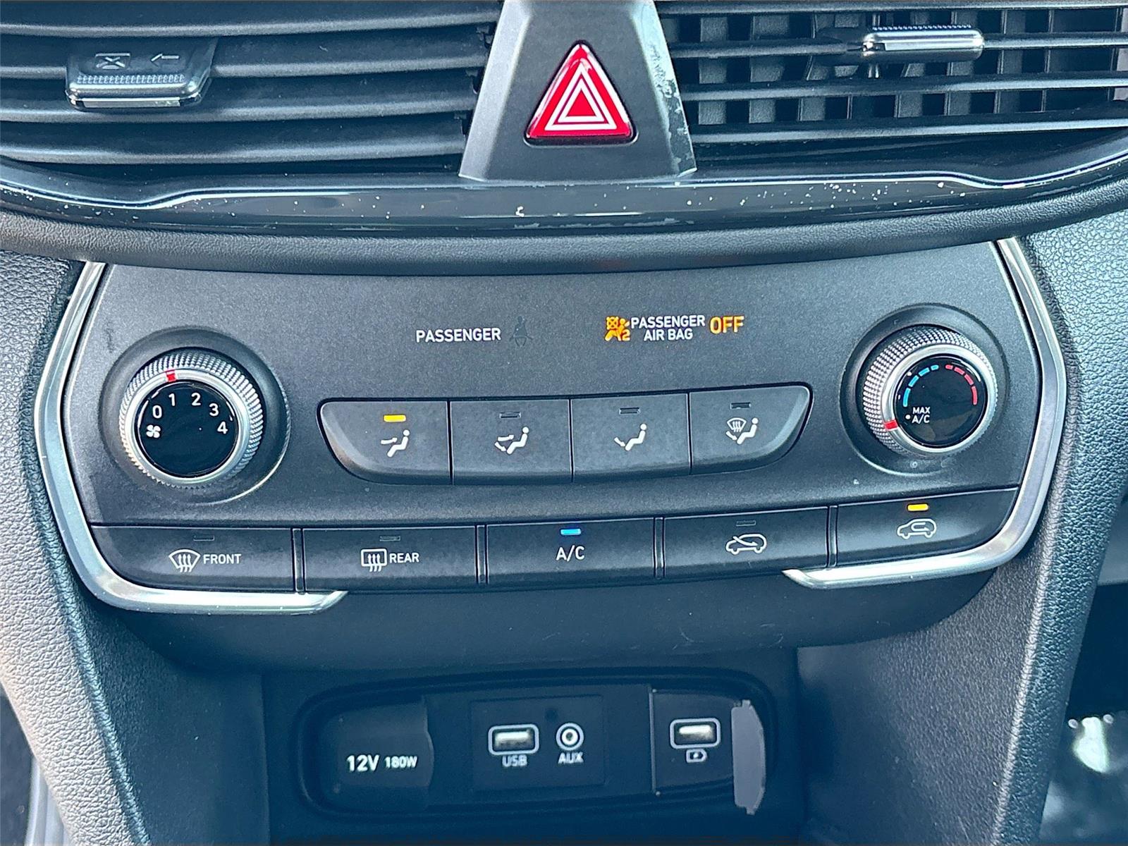 2019 Hyundai Santa Fe SE