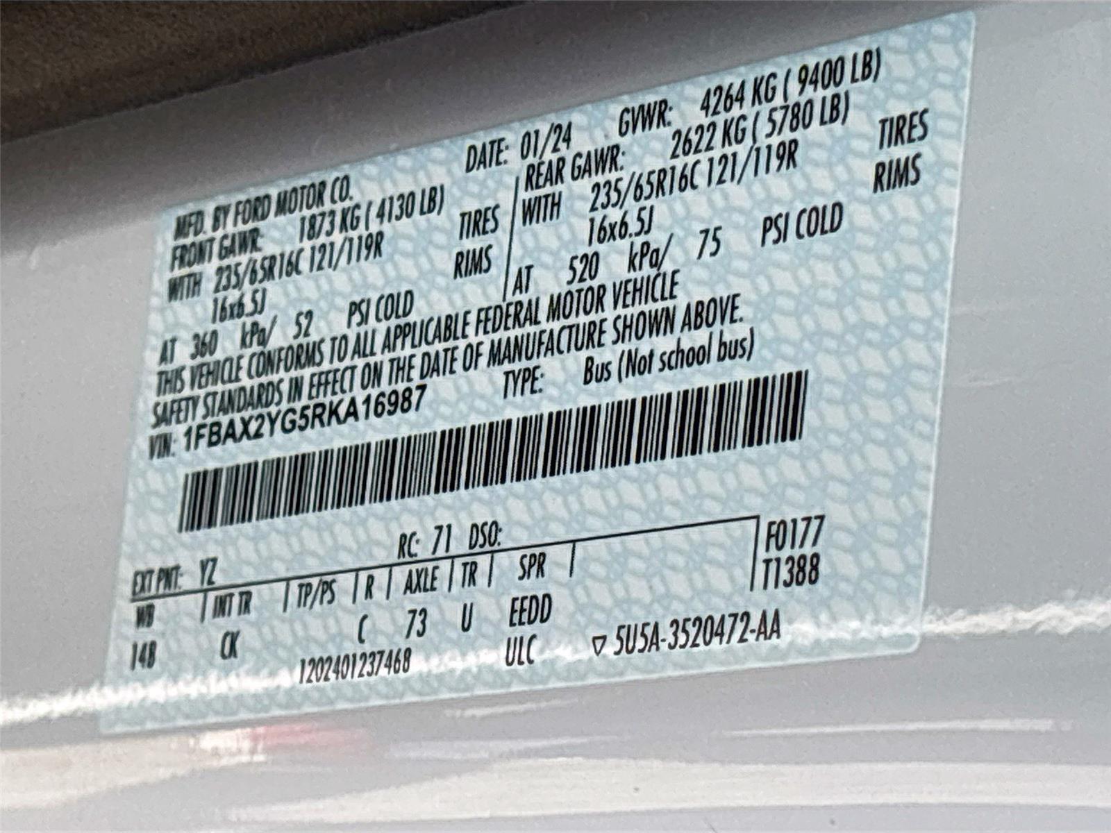 2024 Ford Transit Passenger Wagon XLT