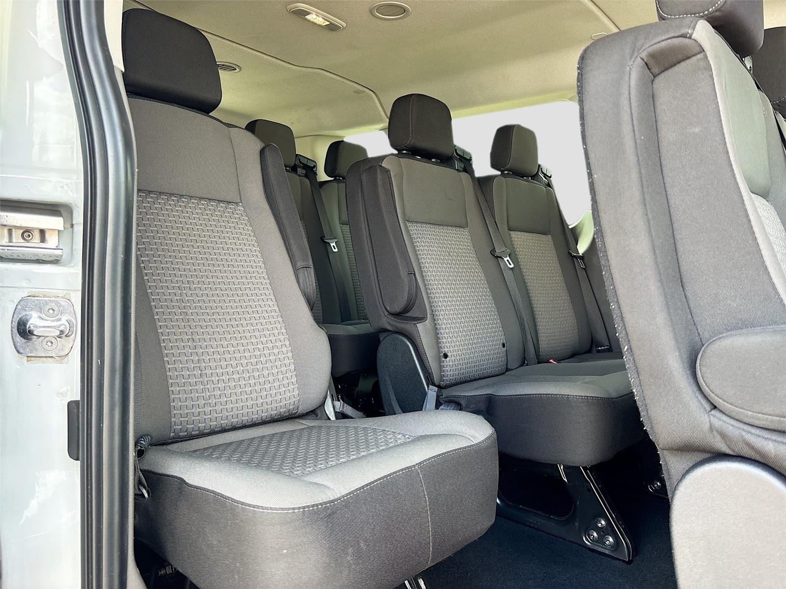 2024 Ford Transit Passenger Wagon XLT