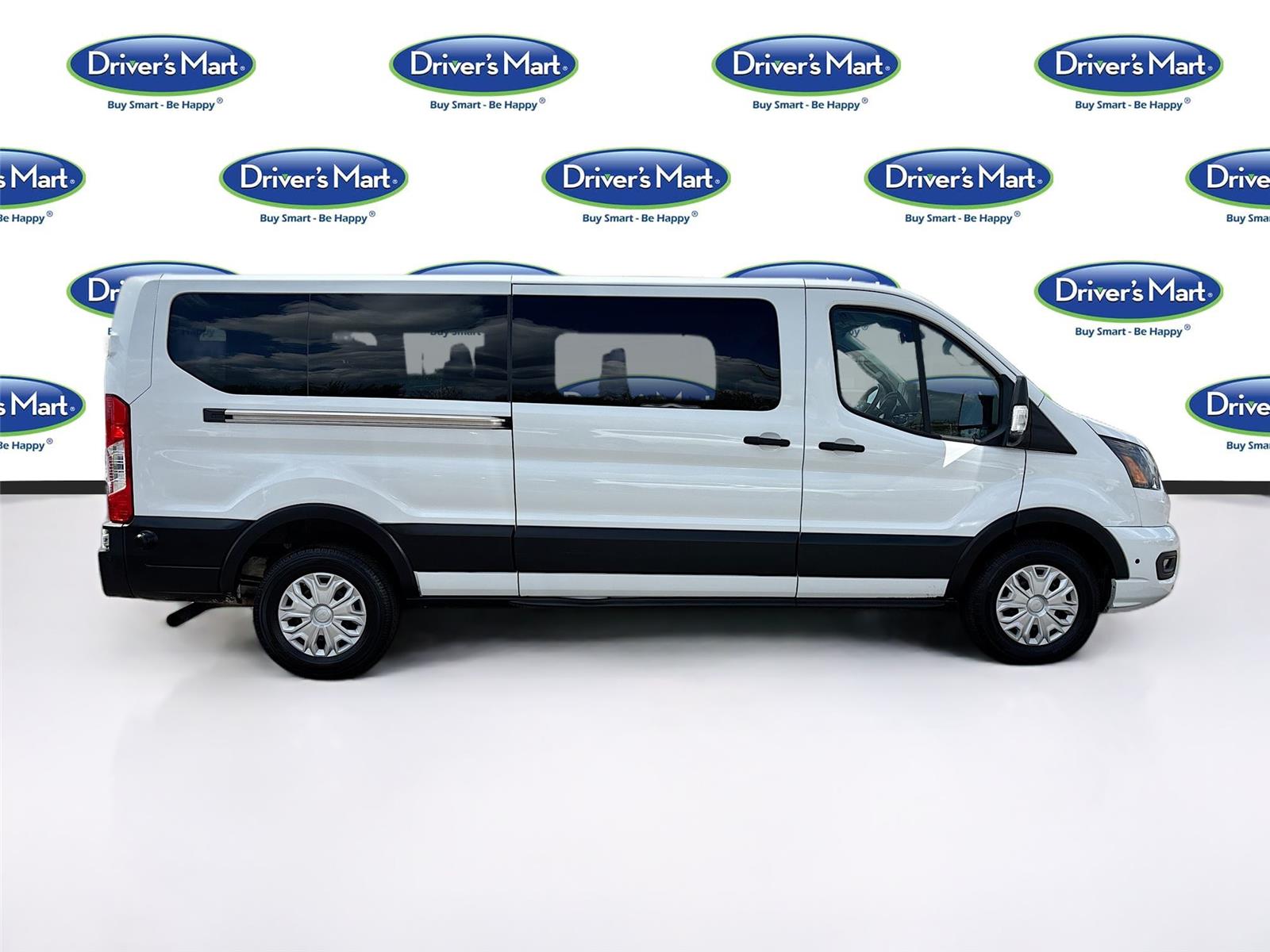 2024 Ford Transit Passenger Wagon XLT