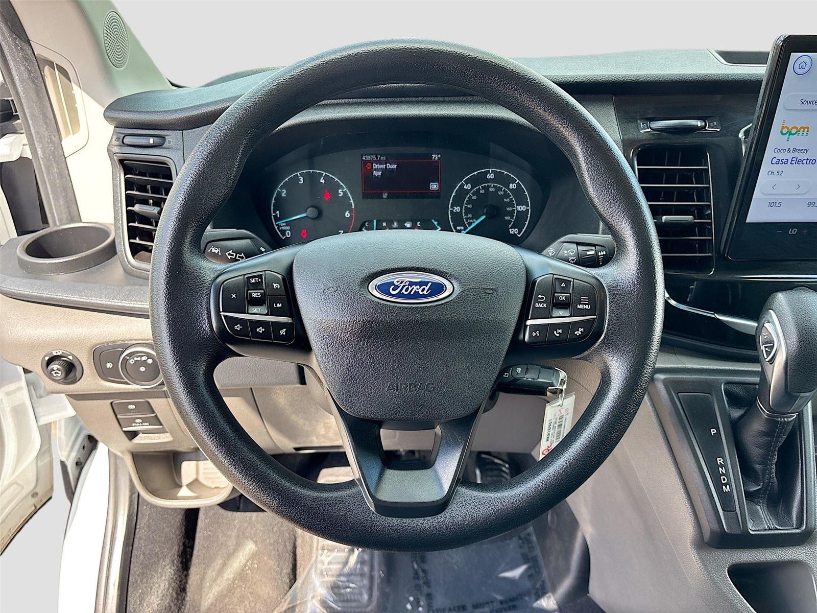 2024 Ford Transit Passenger Wagon XLT