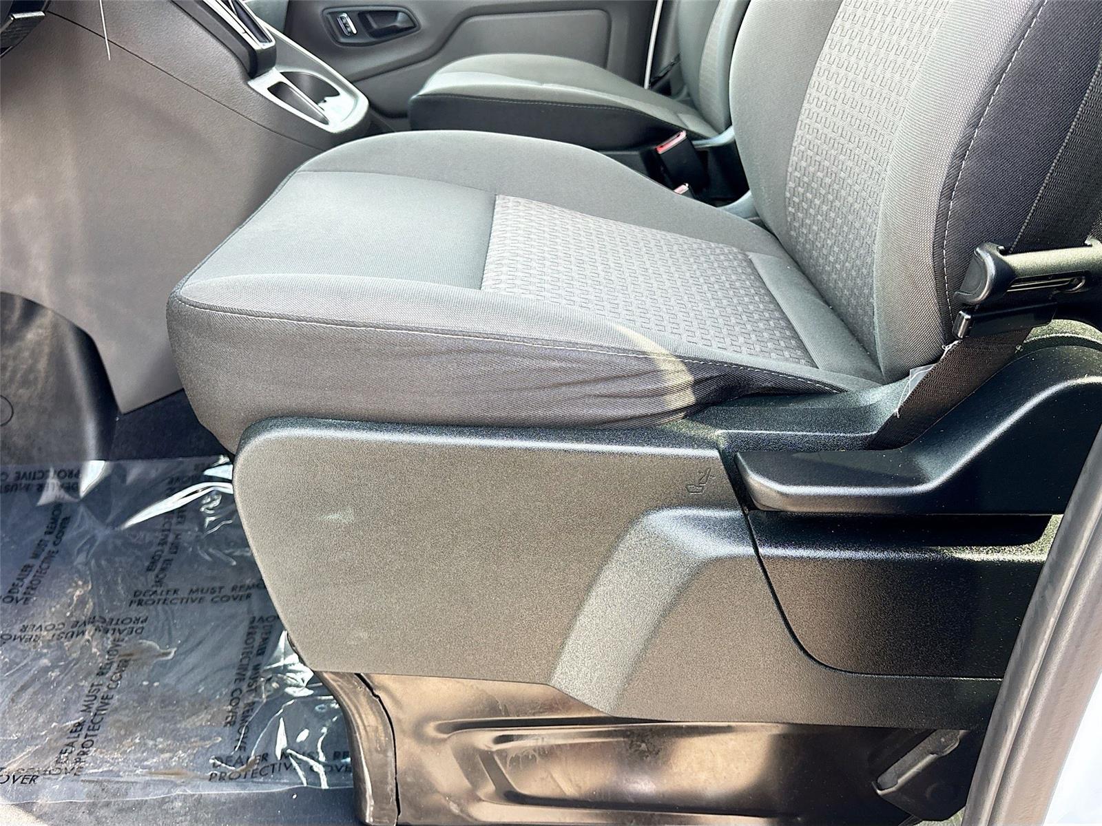 2024 Ford Transit Passenger Wagon XLT