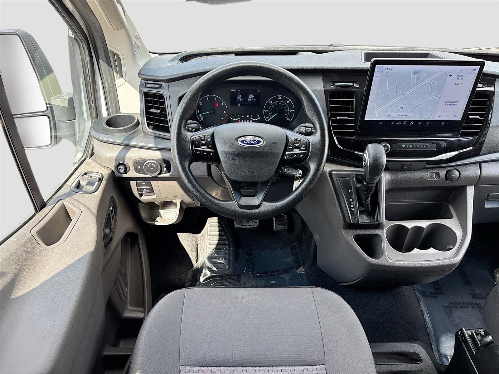 2024 Ford Transit Passenger Wagon XLT