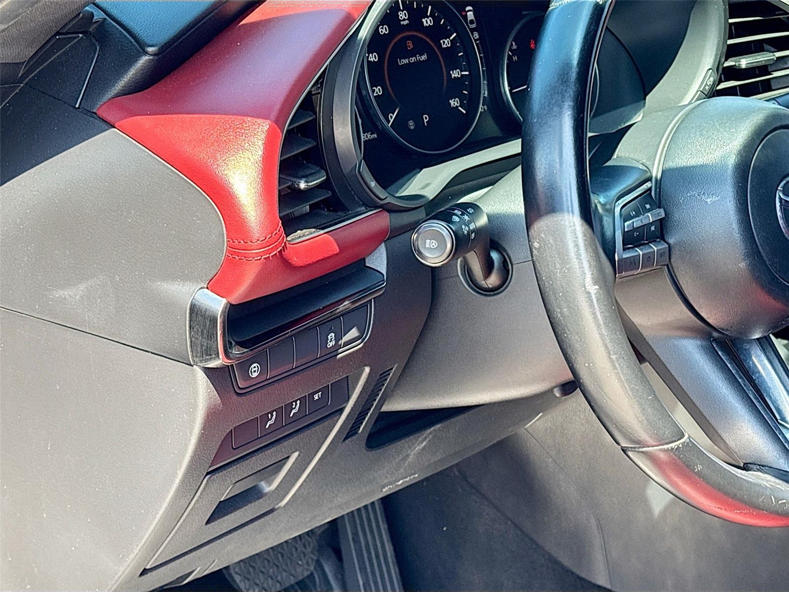 2019 Mazda Mazda3 Hatchback w/Premium Pkg