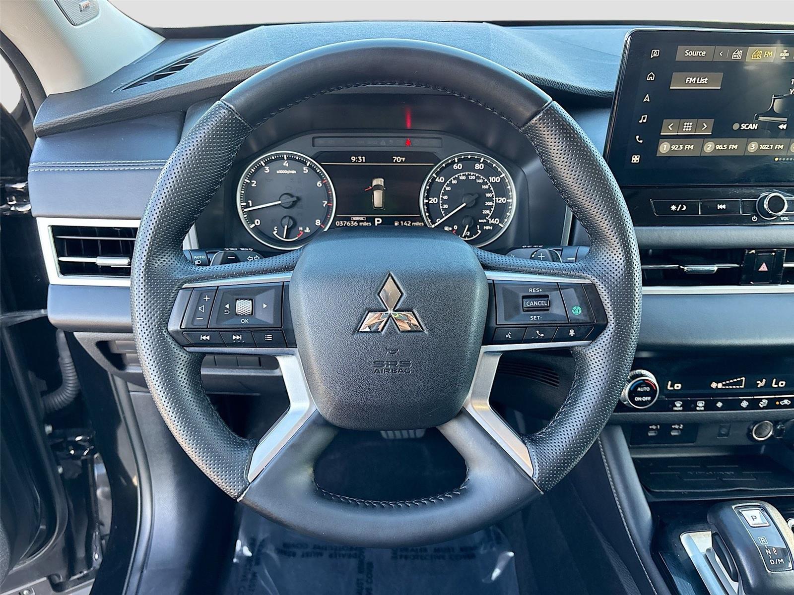 2025 Mitsubishi Outlander SE