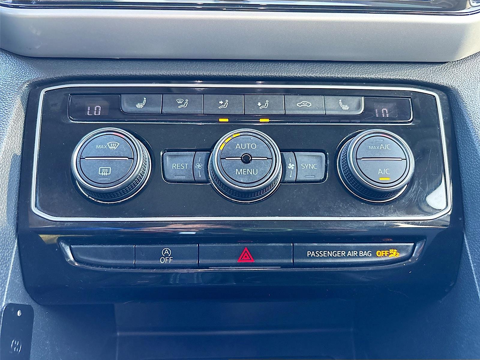 2022 Volkswagen Atlas 3.6L V6 SE w/Technology