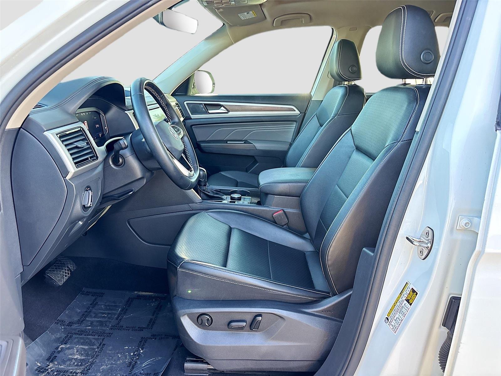 2022 Volkswagen Atlas 3.6L V6 SE w/Technology