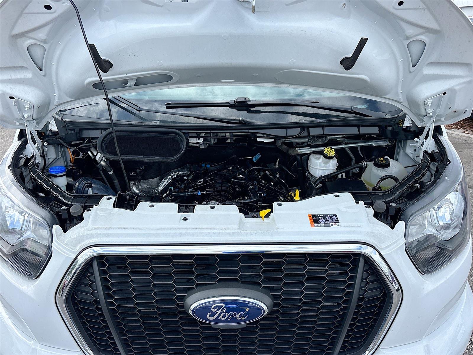 2024 Ford Transit Passenger Wagon XLT