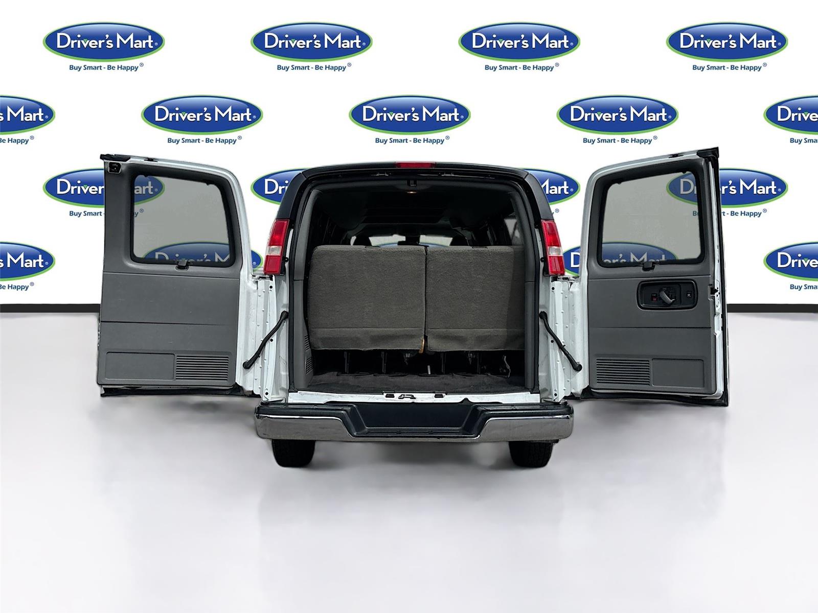 2020 Chevrolet Express Passenger LT
