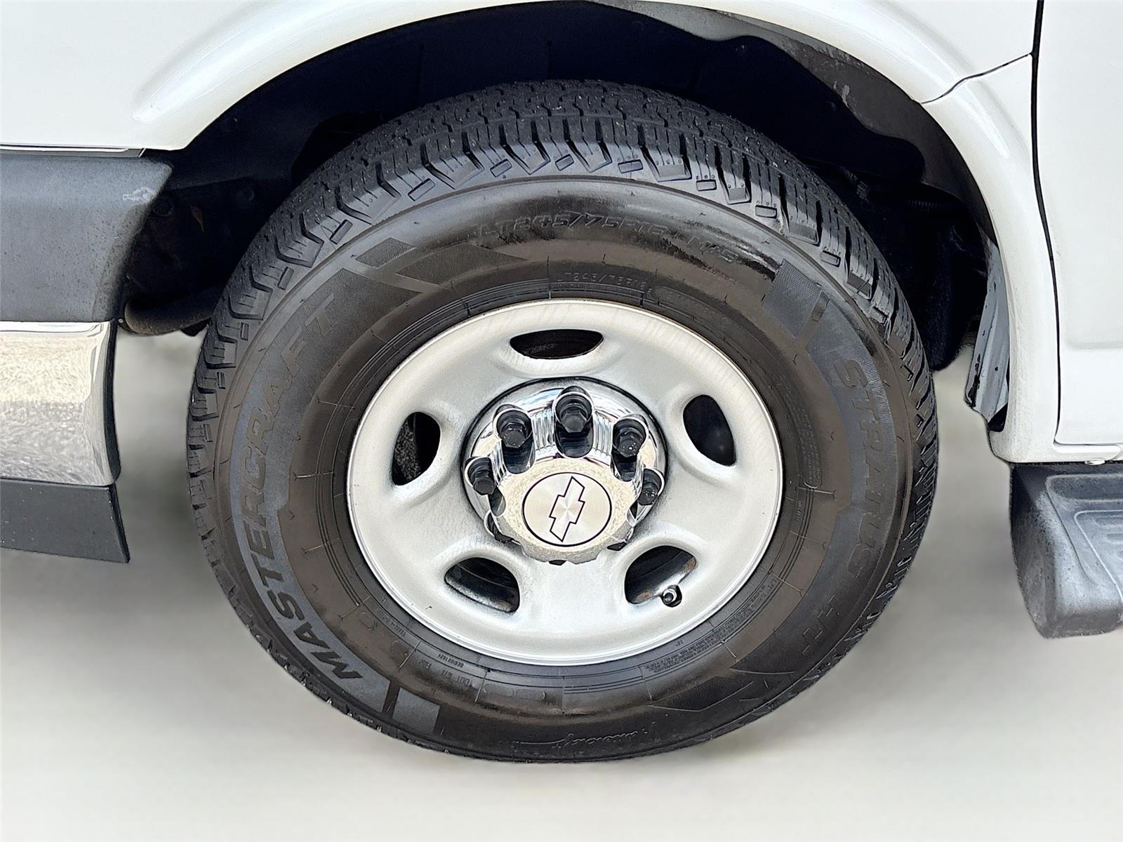 2020 Chevrolet Express Passenger LT