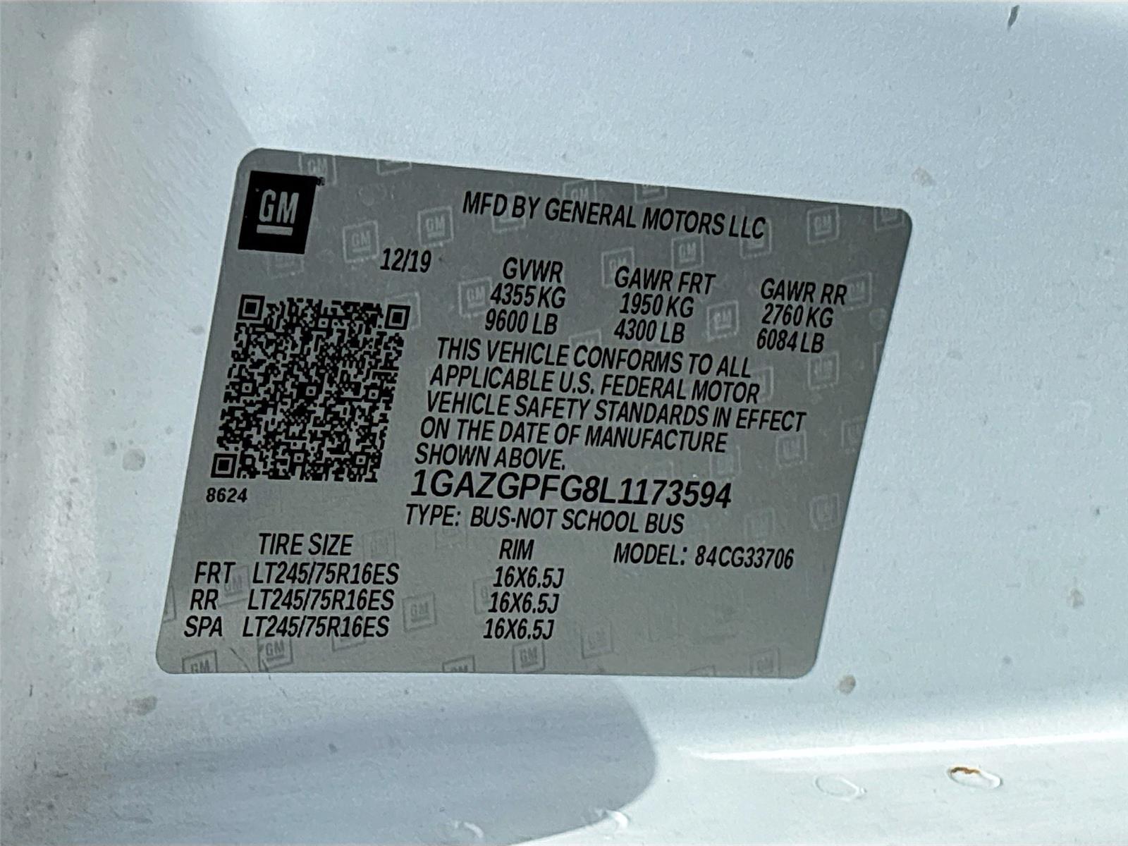 2020 Chevrolet Express Passenger LT