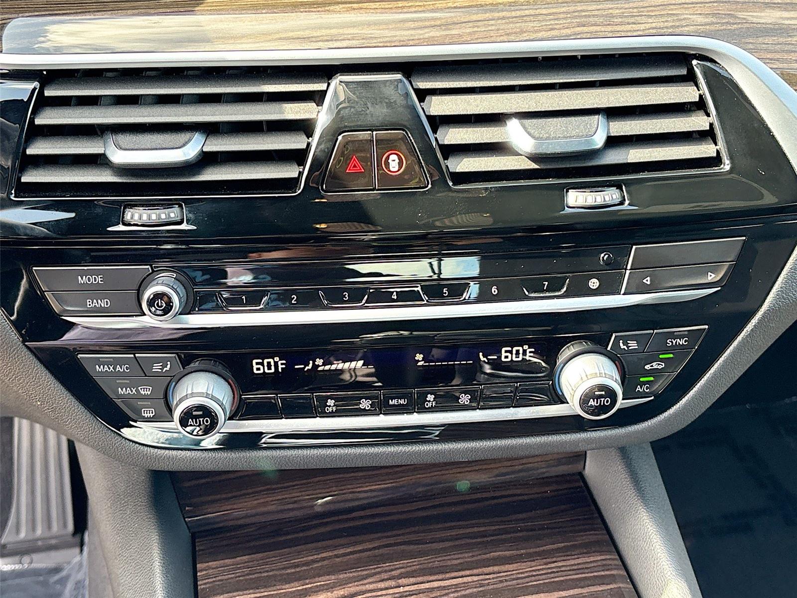 2022 BMW 5 Series 530i