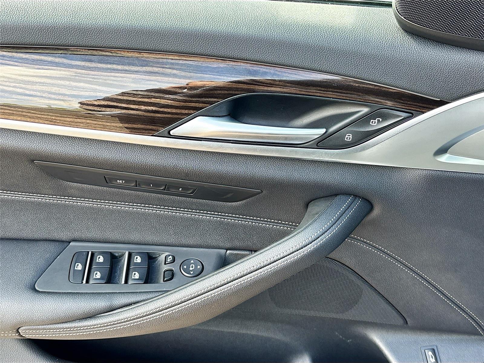 2022 BMW 5 Series 530i