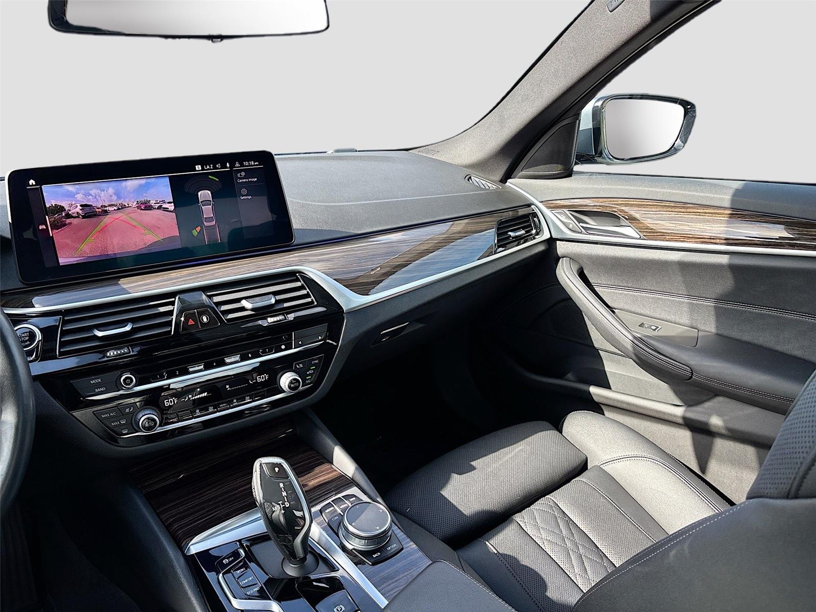 2022 BMW 5 Series 530i