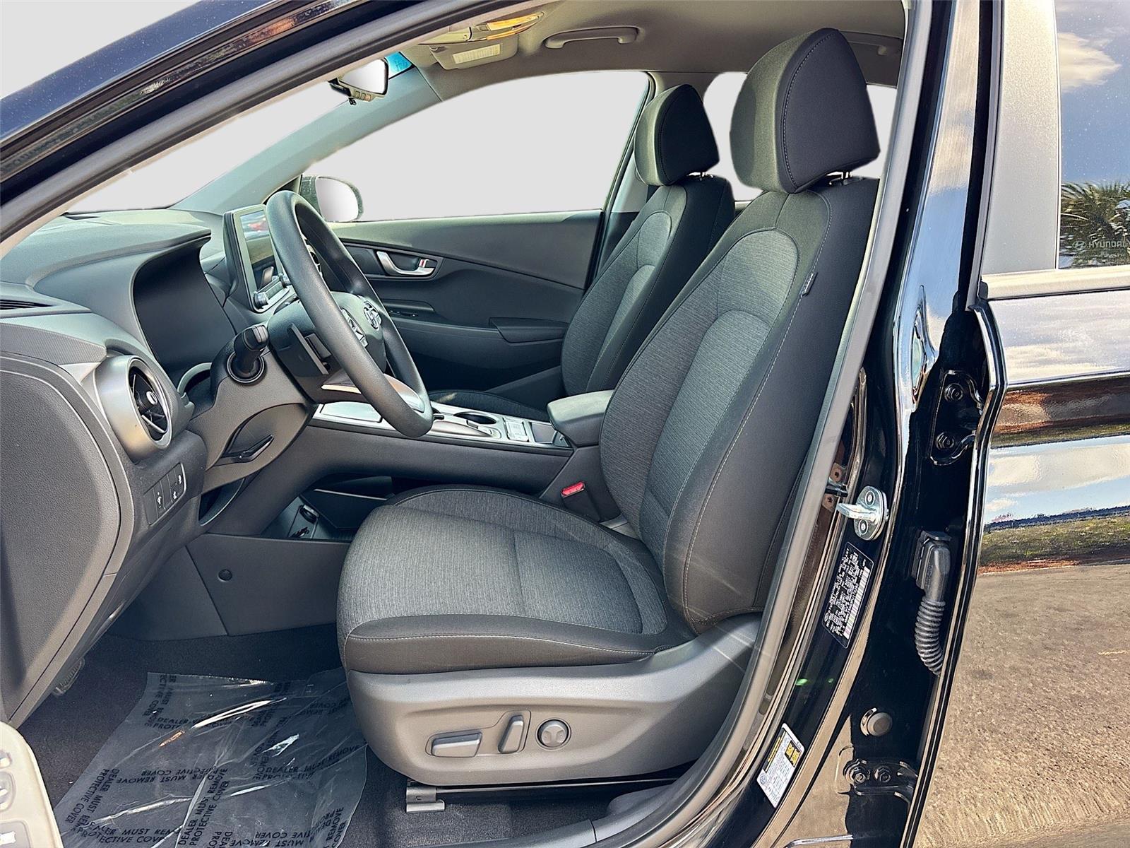 2023 Hyundai Kona Electric SE