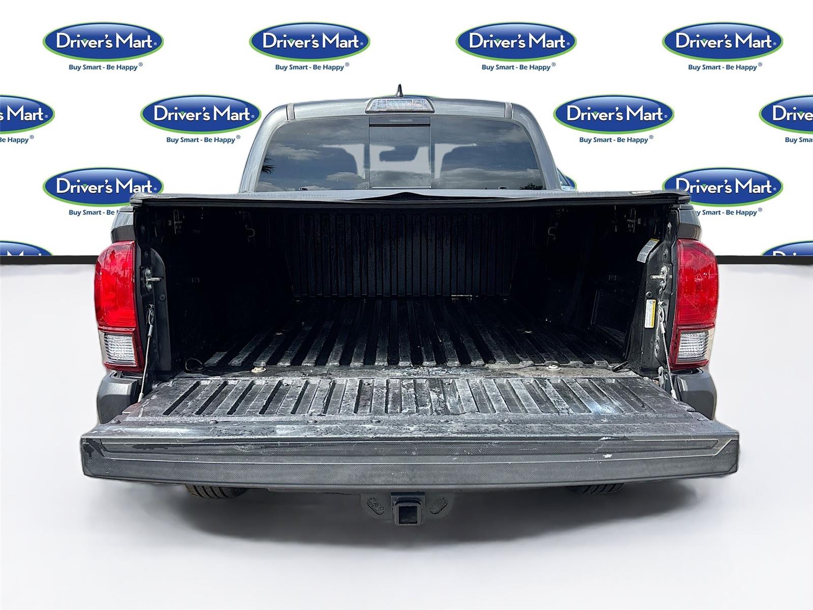 2019 TOYOTA Tacoma SR5 V6