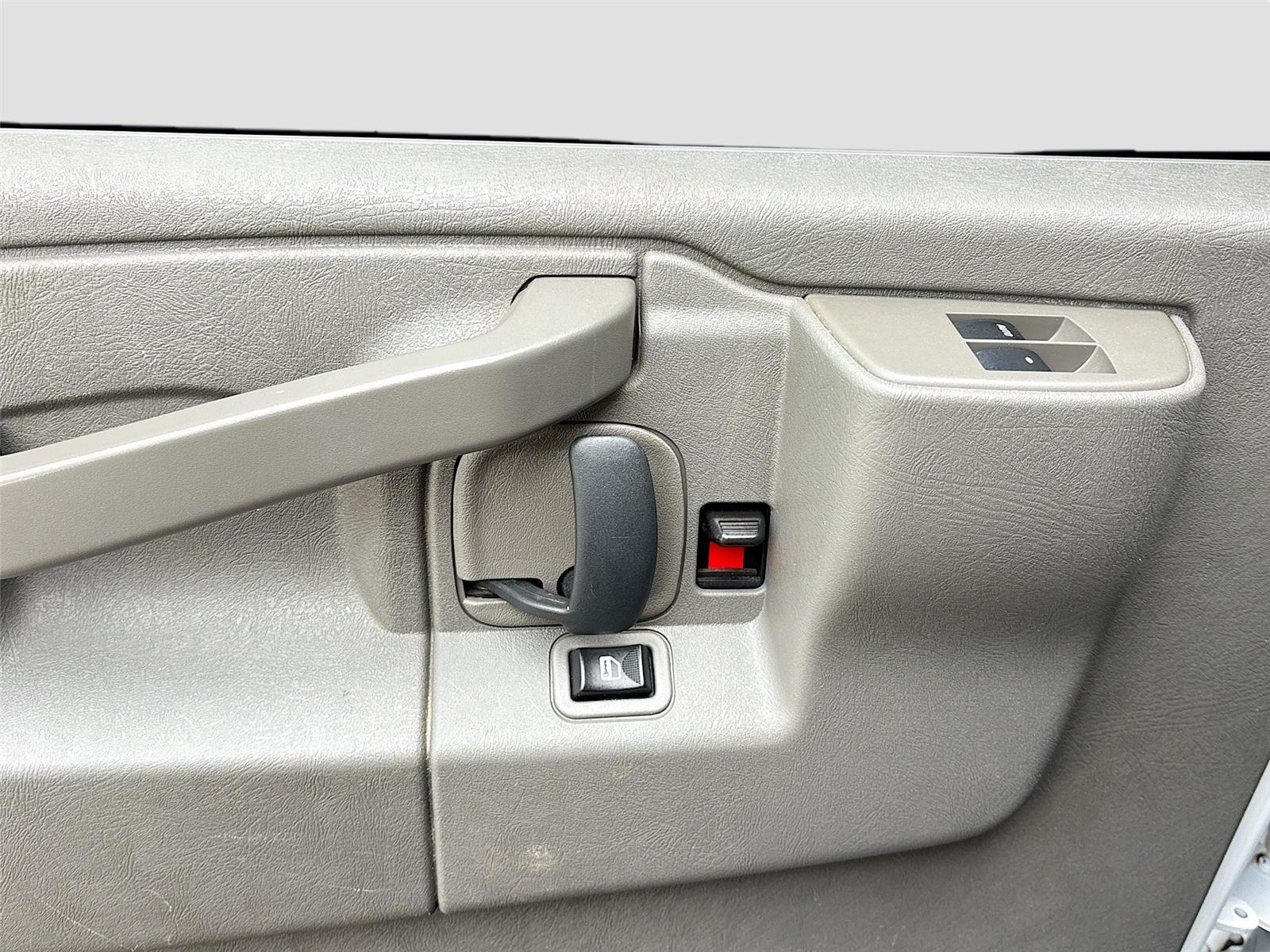 2020 Chevrolet Express Cargo Van