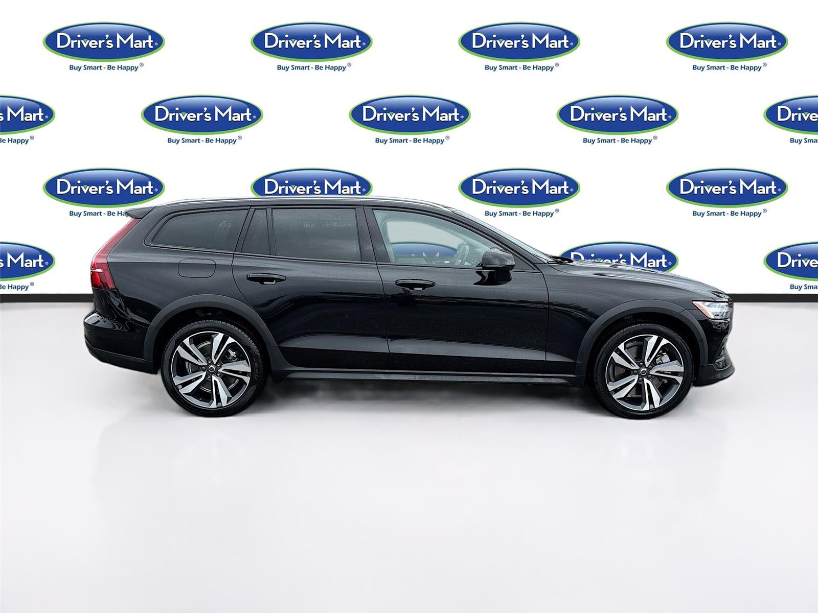 2025 Volvo V60 Cross Country Plus