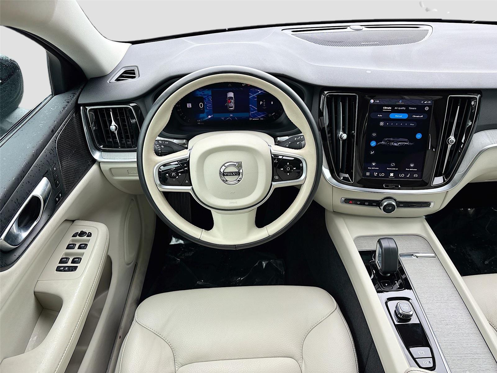 2025 Volvo V60 Cross Country Plus