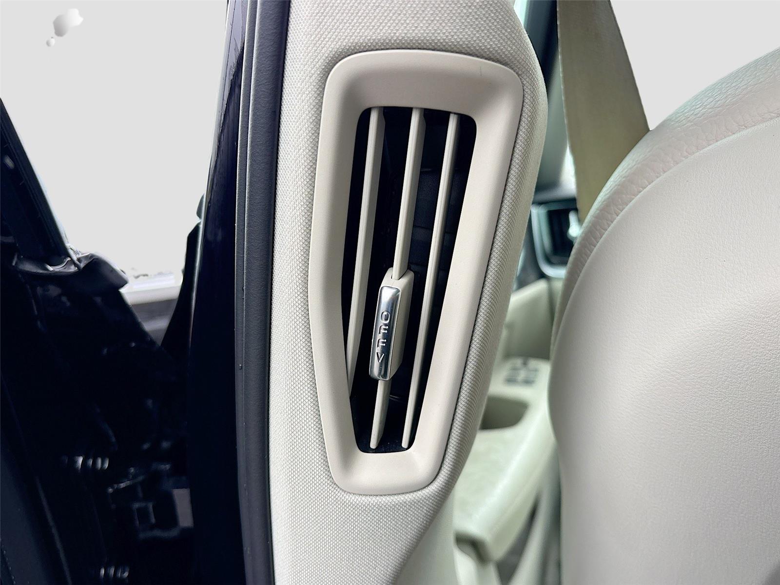 2025 Volvo V60 Cross Country Plus