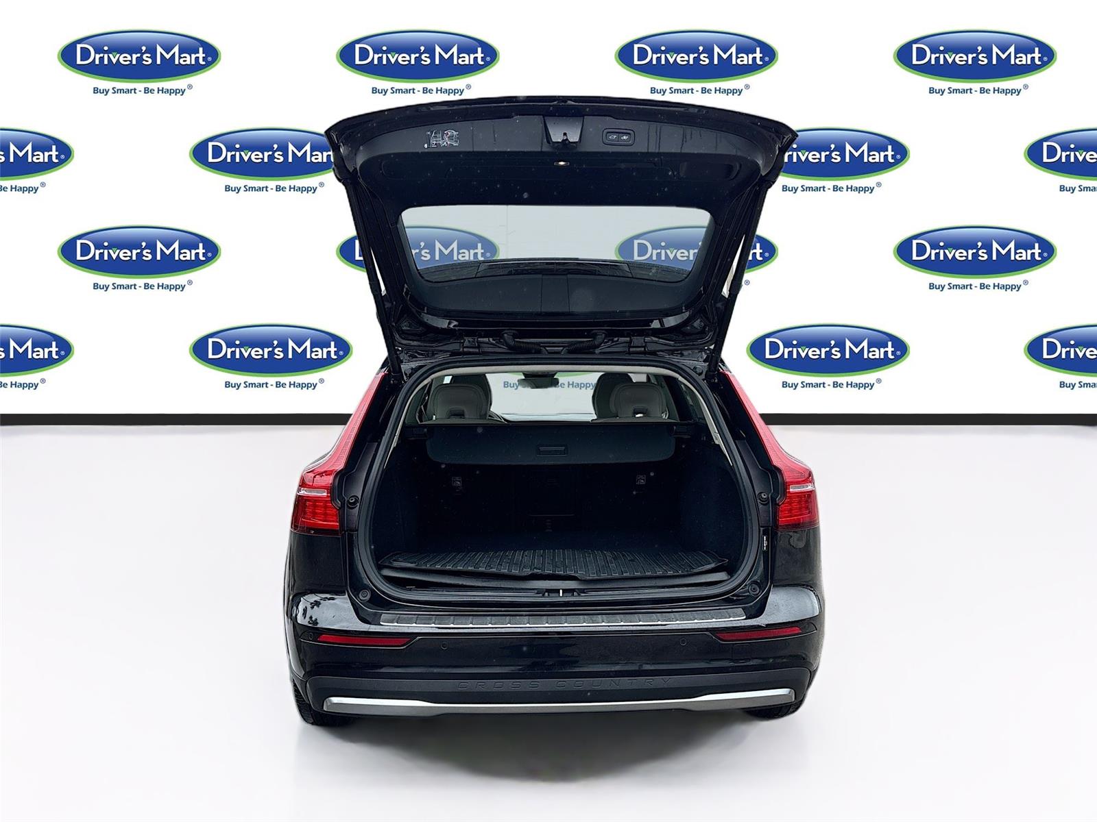 2025 Volvo V60 Cross Country Plus