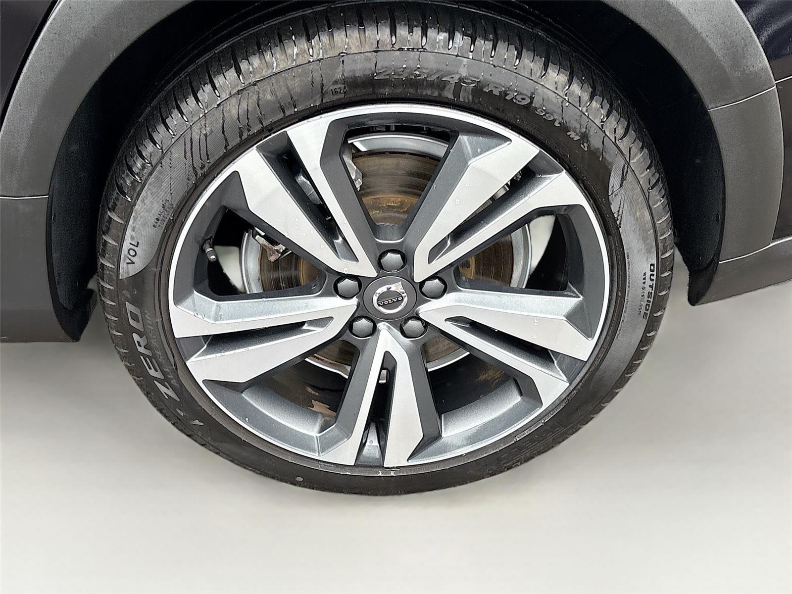 2025 Volvo V60 Cross Country Plus