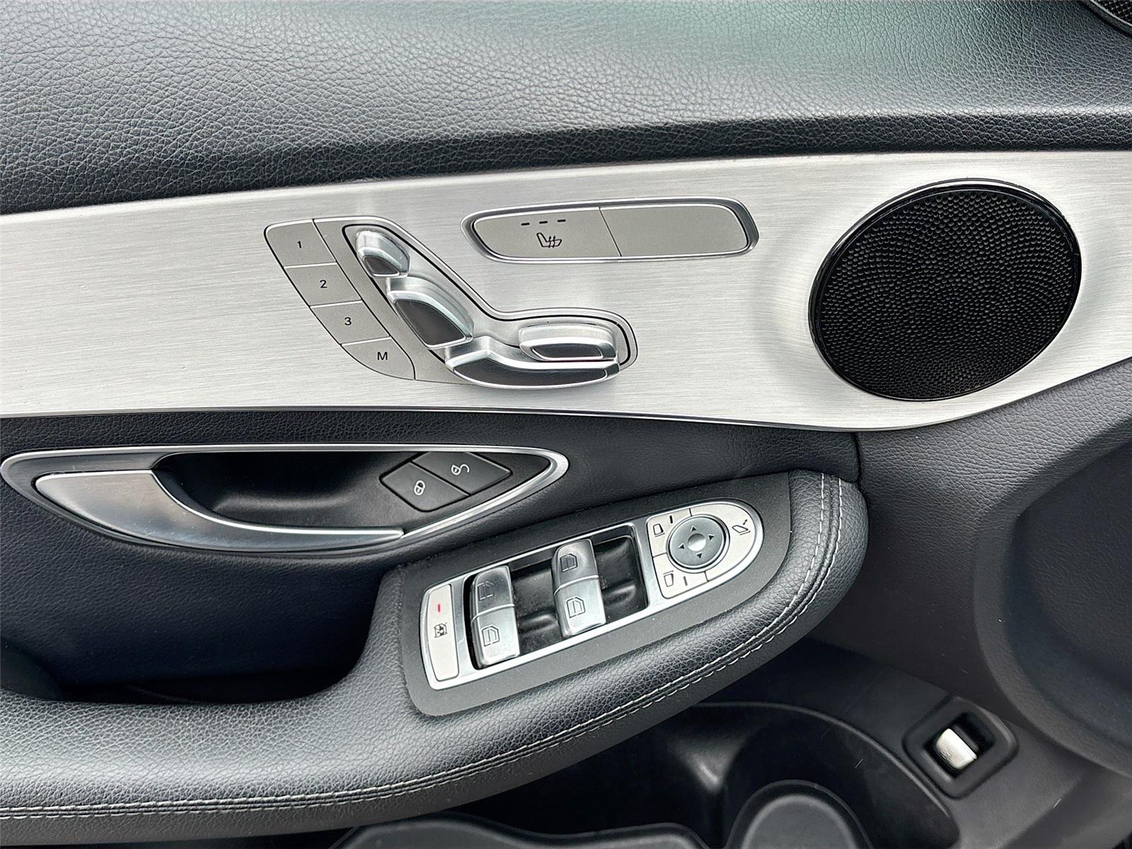 2019 MERCEDES-BEN C300 4 MATIC